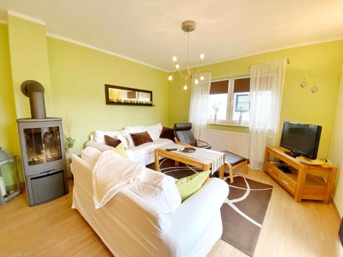 Ferienhaus Sabrina ซาสนิทซ์ ภายนอก รูปภาพ